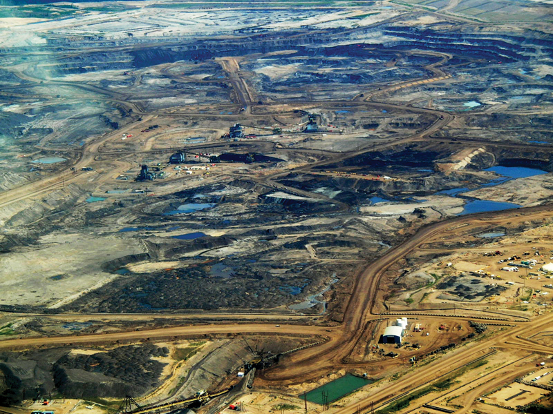 Tar sands, Alberta. Photo credit: Dru Oja Jay, Howl Collective