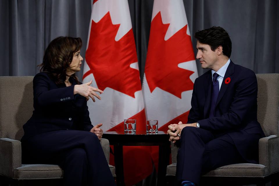 El primer ministro, Justin Trudeau, se reunió con Hélène Desmarais en noviembre de 2018. Crédito: Justin Trudeau/Facebook